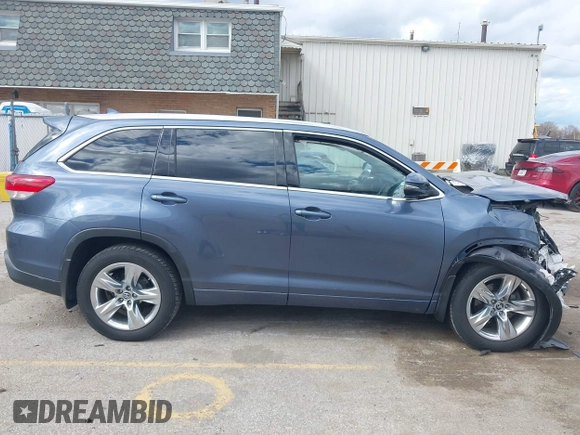 2019 Toyota Highlander Limited with VIN 5TDDZRFH6KS930266, listed as a IAAI auction lot 42046481 with 139,865 mi miles and . Bid and sale history available at DreamBid. Image 14.