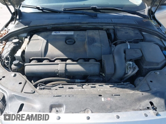 2011 Volvo XC70 3.2L with VIN YV4940BZ0B1095869, listed as a IAAI auction lot 42152626 with 133,696 mi miles and . Bid and sale history available at DreamBid. Image 10.