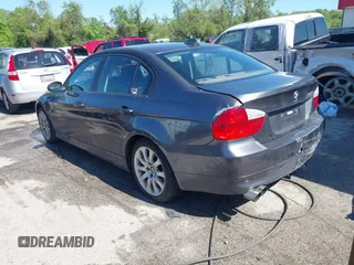 2006 BMW 3 Series 325xi z VIN WBAVD13596KT79419, wystawiony jako IAAI lot #42125590 z przebiegiem 203 431 mil mil oraz . Historia ofert i sprzedaży dostępna na DreamBid. Obrazek 3.