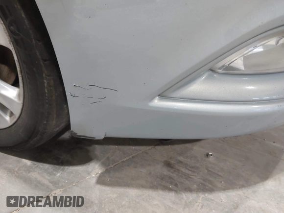 2011 Hyundai Sonata Limited with VIN 5NPEC4AC0BH102725, listed as a IAAI auction lot 41868360 with 194,182 mi miles and . Bid and sale history available at DreamBid. Image 6.