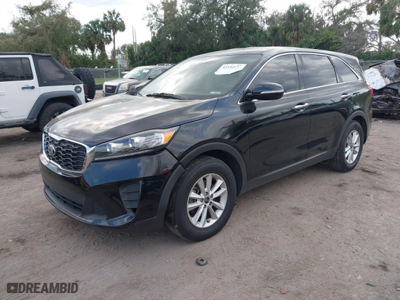 2020 Kia Sorento LX V6 with VIN 5XYPG4A51LG626506, listed as a IAAI auction lot 41554232 with 136,364 mi miles. Bid and sale history available at carsss.com. Image 17.