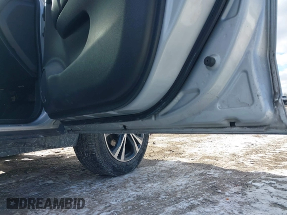 2018 Nissan Rogue S with VIN 5N1AT2MT2JC738034, listed as a IAAI auction lot 41286839 with 125,037 mi miles and . Bid and sale history available at DreamBid. Image 5.