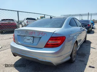 2013 Mercedes-Benz C 250 с VIN WDDGJ4HB1DG113838, выставлен на аукционе IAAI как лот 42338738 с пробегом 168 206 миль миль и . История ставок и продаж доступна на DreamBid. Изображение 4.