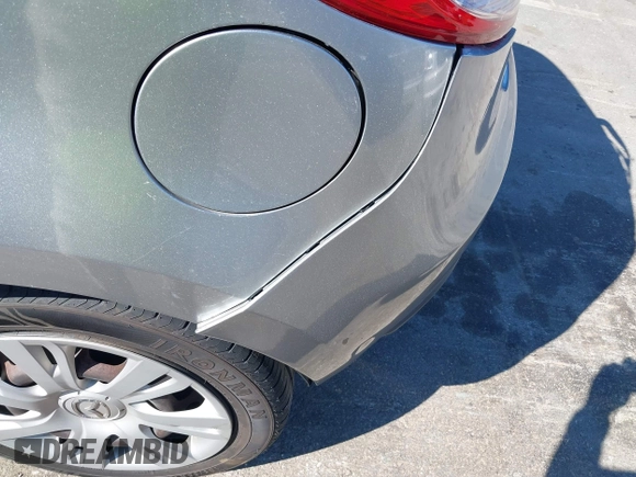 2011 Mazda 2 Sport z VIN JM1DE1HY2B0105631, wystawiony jako IAAI lot #41858190 z przebiegiem 188 253 mil mil oraz . Historia ofert i sprzedaży dostępna na DreamBid. Obrazek 12.