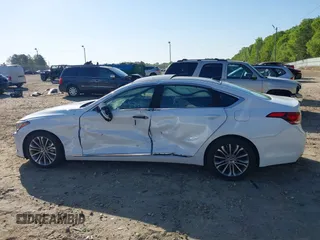 2016 Hyundai Genesis 3.8L z VIN KMHGN4JE5GU107318, wystawiony jako IAAI lot #42046138 z przebiegiem 103 200 mil mil oraz . Historia ofert i sprzedaży dostępna na DreamBid. Obrazek 14.