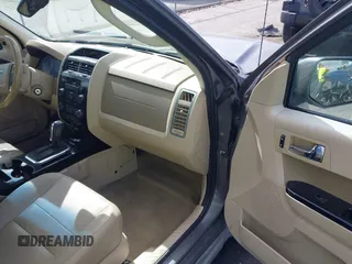 2011 Ford Escape Limited with VIN 1FMCU9EG2BKC55005, listed as a IAAI auction lot 41958212 with 188,182 mi miles. Bid and sale history available at carsss.com. Image 5.