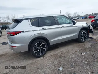 2023 Mitsubishi Outlander SE z VIN JA4J4UA84PZ056012, wystawiony jako IAAI lot #41858225 z przebiegiem 46 808 mil mil oraz . Historia ofert i sprzedaży dostępna na DreamBid. Obrazek 4.