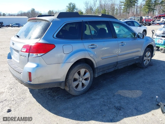 2012 Subaru Outback 2.5i Prem with VIN 4S4BRBGC4C3208830, listed as a IAAI auction lot 41919030 with 215,997 mi miles. Bid and sale history available at carsss.com. Image 4.