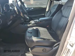 2017 Mercedes-Benz GLS 450 z VIN 4JGDF6EE5HA799296, wystawiony jako Copart lot #52730125 z przebiegiem 130 705 mil mil oraz Tytuł czysty. Historia ofert i sprzedaży dostępna na DreamBid. Obrazek 7.