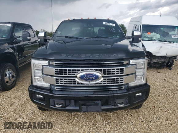 2018 Ford F-350 XL with VIN 1FT8W3CT7JEB47560, listed as a Copart auction lot 58320115 with 97,418 mi miles and Clean title. Bid and sale history available at DreamBid. Image 5.