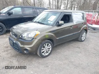 2013 Kia Soul ! with VIN KNDJT2A63D7496113, listed as a IAAI auction lot 42117479 with 53,805 mi miles. Bid and sale history available at carsss.com. Image 2.