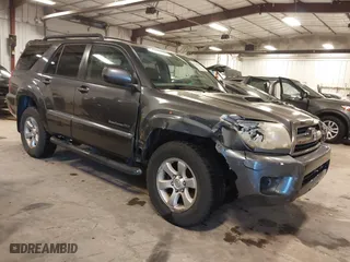 2006 Toyota 4Runner SR5 with VIN JTEBU14RX68061714, listed as a IAAI auction lot 41430786 with 206,629 mi miles. Bid and sale history available at carsss.com. Image 1.