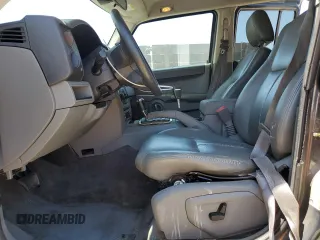 2006 Jeep Commander z VIN 1J8HH48K16C367286, wystawiony jako Copart lot #65971985 z przebiegiem 130 350 mil mil oraz Czysty tytuł • Clean title. Historia ofert i sprzedaży dostępna na DreamBid. Obrazek 7.