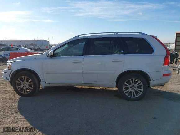 2013 Volvo XC90 Premier Plus with VIN YV4952CZ2D1644093, listed as a IAAI auction lot 41415795 with 160,472 mi miles. Bid and sale history available at carsss.com. Image 15.