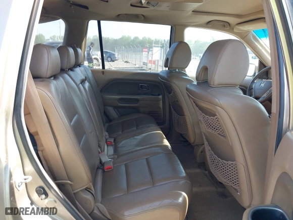 2006 Honda Pilot EX-L with RES with VIN 2HKYF186X6H525613, listed as a IAAI auction lot 42077659 with 171,124 mi miles. Bid and sale history available at carsss.com. Image 8.