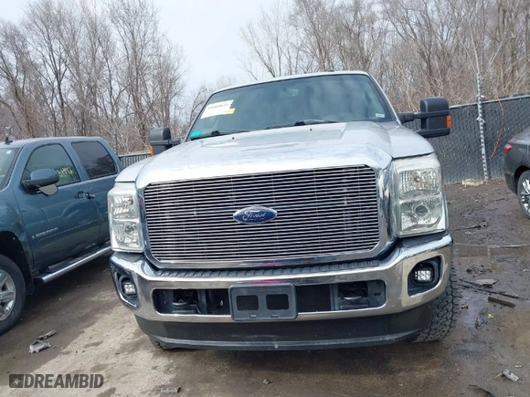 2011 Ford Super Duty F-250 SRW XL with VIN 1FT7W2BT5BEA16071, listed as a IAAI auction lot 41666621 with 181,497 mi miles. Bid and sale history available at carsss.com. Image 13.