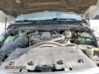 2018 Ram 2500 Tradesman z VIN 3C6UR4CL4JG104872, wystawiony jako Copart lot #56562015 z przebiegiem 198 256 mil mil oraz Szkoda całkowita • Salvage title. Historia ofert i sprzedaży dostępna na DreamBid. Obrazek 11.