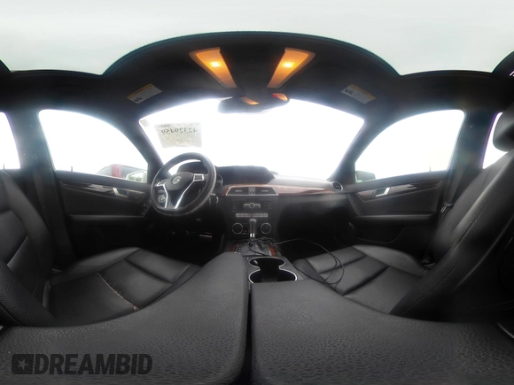 2013 Mercedes-Benz C 300 Sport с VIN WDDGF8AB3DA820171, выставлен на аукционе IAAI как лот 42329459 с пробегом 157 627 миль миль и . История ставок и продаж доступна на DreamBid. Изображение 18.