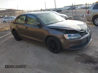 2012 Volkswagen Jetta SE с VIN 3VWDP7AJ4CM370850, выставлен на аукционе IAAI как лот 40704526 с пробегом 156 554 миль миль и . История ставок и продаж доступна на DreamBid. Изображение 1.