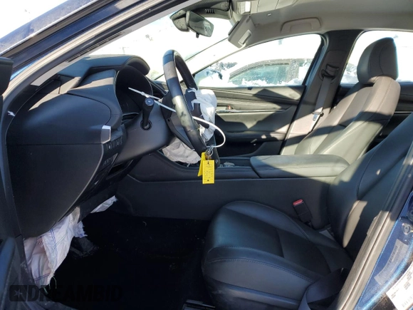 2020 Mazda 3 Preferred with VIN 3MZBPBDM7LM117344, listed as a Copart auction lot 72529862 with 27,792 mi miles and . Bid and sale history available at DreamBid. Image 7.