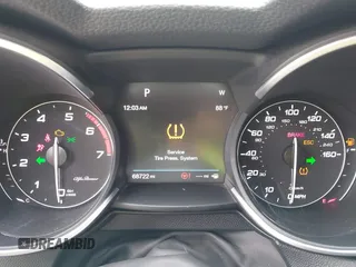 2019 Alfa Romeo Stelvio z VIN ZASPAKAN0K7C44623, wystawiony jako IAAI lot #42062414 z przebiegiem 68 722 mil mil oraz . Historia ofert i sprzedaży dostępna na DreamBid. Obrazek 7.