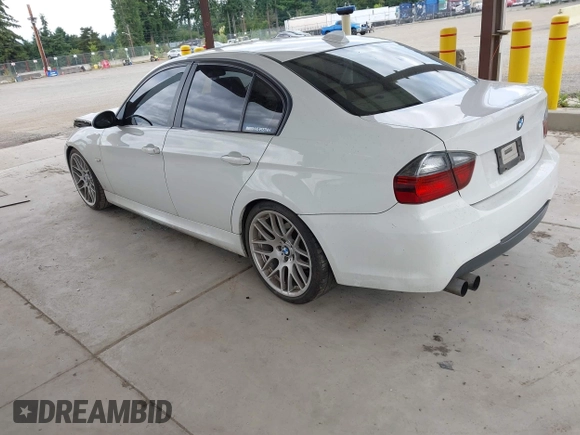 2007 BMW 3 Series 328i с VIN WBAVC53527FZ76805, выставлен на аукционе IAAI как лот 42543532 с пробегом 160 803 миль миль и . История ставок и продаж доступна на DreamBid. Изображение 3.