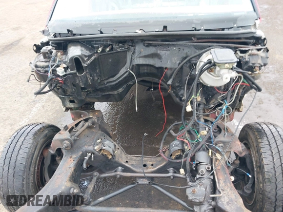 1984 Chevrolet Monte Carlo z VIN 1G1AZ37GXER150014, wystawiony jako IAAI lot #41739591 z przebiegiem Nie podano mil oraz . Historia ofert i sprzedaży dostępna na DreamBid. Obrazek 10.