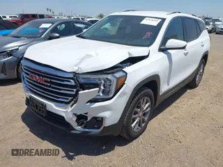 2024 GMC Terrain SLT z VIN 3GKALVEG6RL322810, wystawiony jako IAAI lot #42478282 z przebiegiem 32 523 mil mil oraz . Historia ofert i sprzedaży dostępna na DreamBid. Obrazek 6.