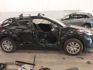 2021 Toyota C-HR LE with VIN JTNKHMBX0M1120864, listed as a IAAI auction lot 41911332 with 37,593 mi miles. Bid and sale history available at carsss.com. Image 14.