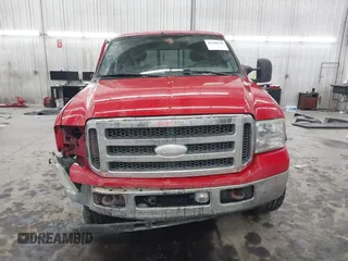 2005 Ford F-250 XL с VIN 1FTSX21P35EA21043, выставлен на аукционе IAAI как лот 41348530 с пробегом 133 202 миль миль и . История ставок и продаж доступна на DreamBid. Изображение 13.
