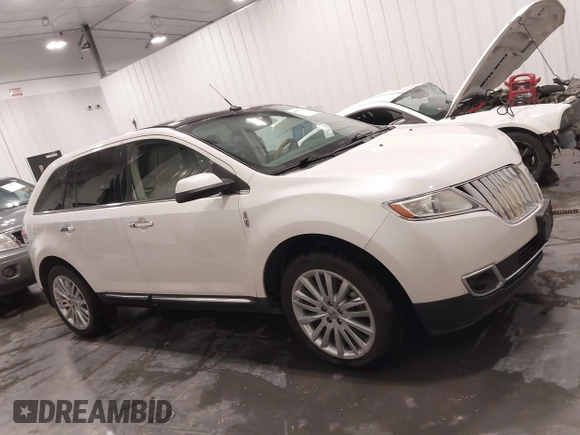 2011 Lincoln MKX with VIN 2LMDJ8JKXBBJ34612, listed as a IAAI auction lot 41775743 with 137,810 mi miles and . Bid and sale history available at DreamBid. Image 13.