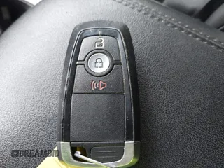 2019 Ford Edge SEL z VIN 2FMPK4J96KBB18838, wystawiony jako IAAI lot #42237001 z przebiegiem 72 875 mil mil oraz . Historia ofert i sprzedaży dostępna na DreamBid. Obrazek 11.