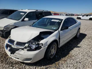 2005 Dodge Stratus SXT z VIN 1B3EL46T65N599178, wystawiony jako Copart lot #72625724 z przebiegiem 139 871 mil mil oraz Szkody całkowita. Historia ofert i sprzedaży dostępna na DreamBid. Obrazek 1.