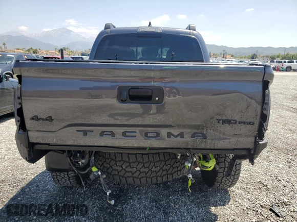 2023 Toyota Tacoma SR z VIN 3TYCZ5AN3PT165207, wystawiony jako Copart lot #54628175 z przebiegiem 15 932 mil mil oraz Szkoda całkowita • Salvage title. Historia ofert i sprzedaży dostępna na DreamBid. Obrazek 6.