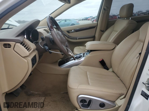 2010 Mercedes-Benz R with VIN 4JGCB6FB0AA104188, listed as a Copart auction lot 49900125 with 48,280 mi miles and Clean Title. Bid and sale history available at DreamBid. Image 7.