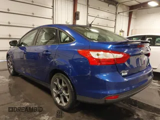 2013 Ford Focus SE z VIN 1FADP3F2XDL124732, wystawiony jako IAAI lot #41510140 z przebiegiem 69 819 mil mil oraz . Historia ofert i sprzedaży dostępna na DreamBid. Obrazek 3.