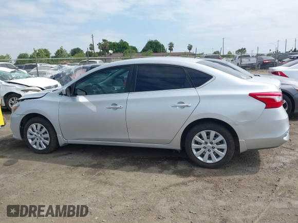 2017 Nissan Sentra SR z VIN 3N1AB7AP0HY390587, wystawiony jako IAAI lot #42064245 z przebiegiem 175 046 mil mil oraz . Historia ofert i sprzedaży dostępna na DreamBid. Obrazek 14.