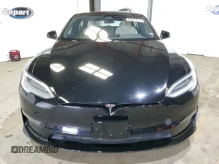 2021 Tesla Model S Plaid with VIN 5YJSA1E68MF432125, listed as a Copart auction lot 60843515 with 5,581 mi miles and Salvage title. Bid and sale history available at DreamBid. Image 5.