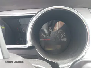 2008 Ford Mustang GT Deluxe с VIN 1ZVHT82H185196893, выставлен на аукционе IAAI как лот 42497243 с пробегом Не указан миль и . История ставок и продаж доступна на DreamBid. Изображение 7.