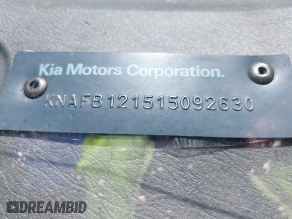 2001 Kia Sephia z VIN KNAFB121515092630, wystawiony jako IAAI lot #42361635 z przebiegiem 183 434 mil mil oraz . Historia ofert i sprzedaży dostępna na DreamBid. Obrazek 9.