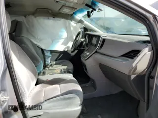 2015 Toyota Sienna LE AAS with VIN 5TDKK3DC7FS652662, listed as a Copart auction lot 49272325 with 129,652 mi miles and Salvage Title. Bid and sale history available at DreamBid. Image 7.