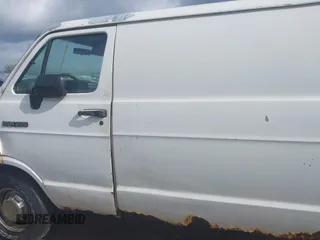 1994 Dodge Cargo z VIN 2B7HB21Y8RK541211, wystawiony jako IAAI lot #42172009 z przebiegiem 207 721 mil mil oraz . Historia ofert i sprzedaży dostępna na DreamBid. Obrazek 14.