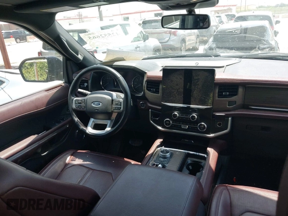 2023 Ford Expedition Limited z VIN 1FMJU1K8XPEA59096, wystawiony jako IAAI lot #42552665 z przebiegiem 59 097 mil mil oraz . Historia ofert i sprzedaży dostępna na DreamBid. Obrazek 18.