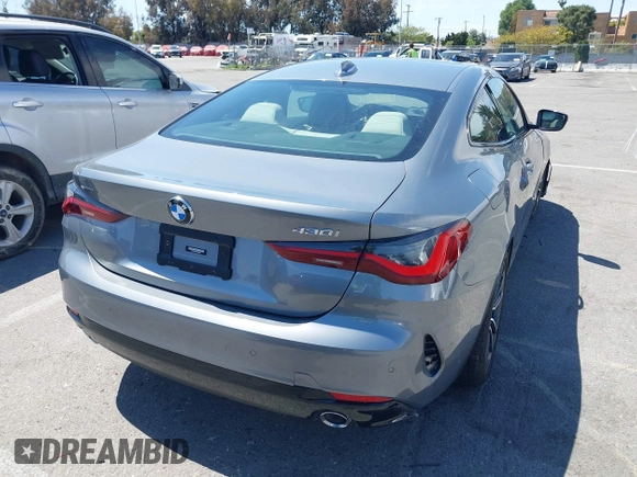 2023 BMW 4 Series 430i xDrive z VIN WBA73AP02PCM47839, wystawiony jako IAAI lot #42011819 z przebiegiem 8 545 mil mil oraz . Historia ofert i sprzedaży dostępna na DreamBid. Obrazek 4.
