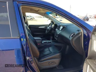 2019 Nissan Pathfinder SV z VIN 5N1DR2MN5KC651971, wystawiony jako IAAI lot #41997367 z przebiegiem 84 439 mil mil oraz . Historia ofert i sprzedaży dostępna na DreamBid. Obrazek 5.