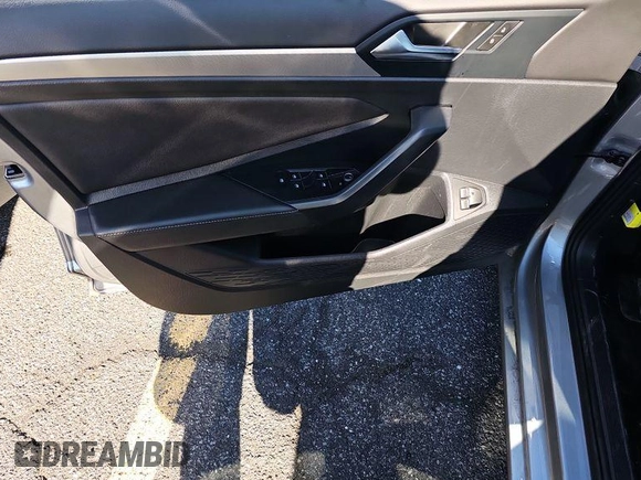 2024 Volkswagen Jetta S with VIN 3VW5M7BU4RM076556, listed as a IAAI auction lot 42852862 with 20,106 mi miles and . Bid and sale history available at DreamBid. Image 6.