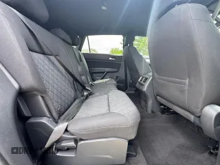 2020 Volkswagen Atlas S с VIN 1V2GC2CA8LC217528, выставлен на аукционе Copart как лот 65092425 с пробегом 177 879 миль миль и Чистый • Clean title. История ставок и продаж доступна на DreamBid. Изображение 6.