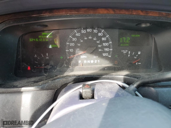 2002 Lincoln Town Car Executive with VIN 1LNHM81W82Y609104, listed as a Copart auction lot 75442374 with 324,612 mi miles and Salvage Title. Bid and sale history available at carsss.com. Image 9.