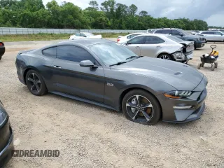 2018 Ford Mustang GT z VIN 1FA6P8CF8J5125570, wystawiony jako Copart lot #53959305 z przebiegiem 92 588 mil mil oraz Szkody całkowita. Historia ofert i sprzedaży dostępna na DreamBid. Obrazek 4.
