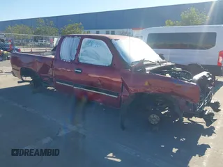 2006 Chevrolet Silverado 1500 LT1 with VIN 2GCEC19T061307830, listed as a IAAI auction lot 41686565 with 1 mi miles. Bid and sale history available at carsss.com. Image 1.